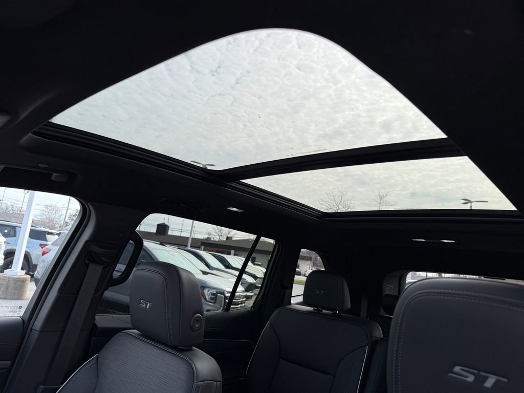 New 2026 Buick Enclave Sport Touring w/ Super Cruise Package image 14