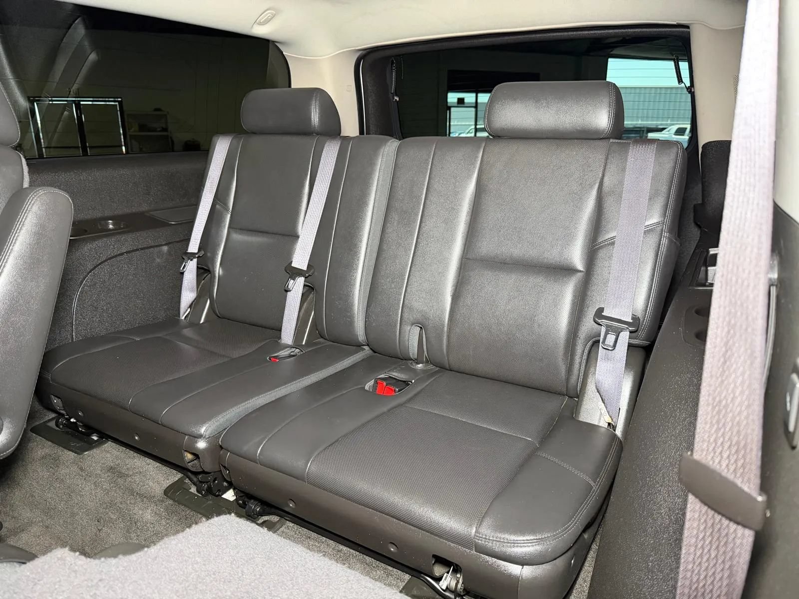 Used 2012 GMC Yukon XL Denali RWD image 18