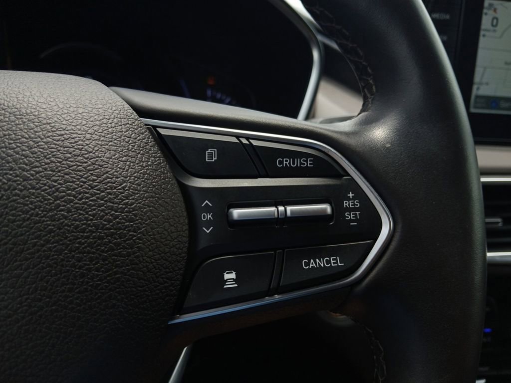Used 2020 Hyundai Santa Fe Limited FWD image 18