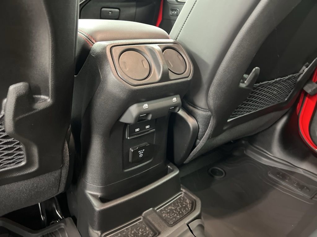 Used 2025 Jeep Wrangler Unlimited Rubicon image 17