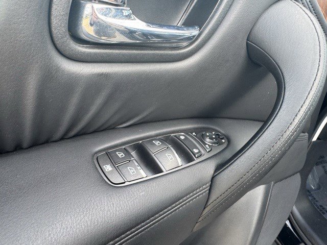 Used 2024 Nissan Armada SL w/ Cargo Package image 13