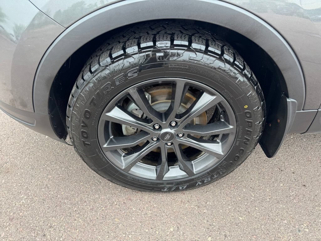 Used 2018 Ford Explorer XLT w/ Equipment Group 202A AWD/4WD image 27