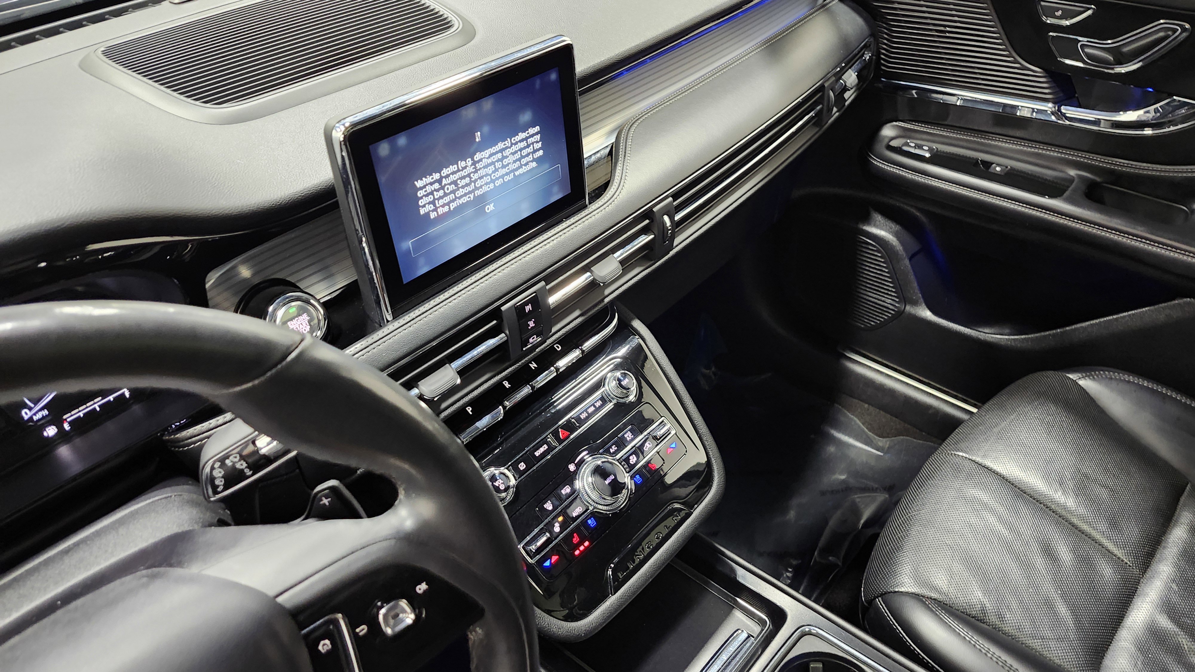 Used 2021 Lincoln Corsair AWD w/ Premium Package image 30