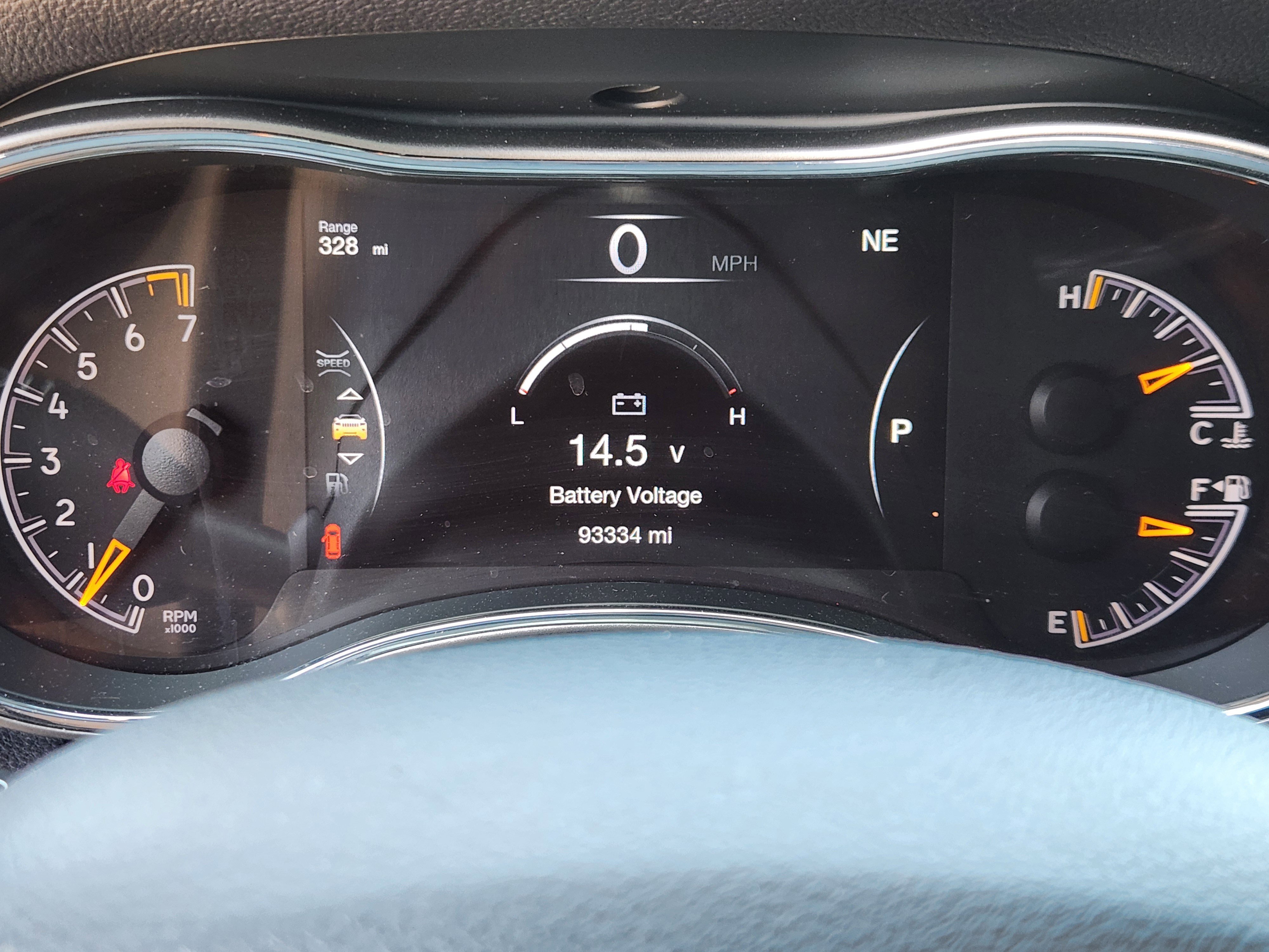 Used 2020 Jeep Grand Cherokee Laredo w/ Laredo X Package RWD image 10