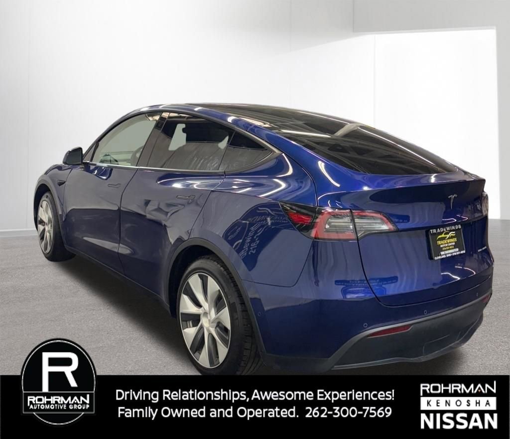 Used 2021 Tesla Model Y Long Range AWD/4WD image 2