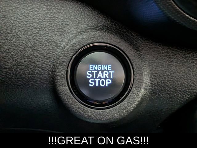 Used 2024 Hyundai Venue SEL image 25