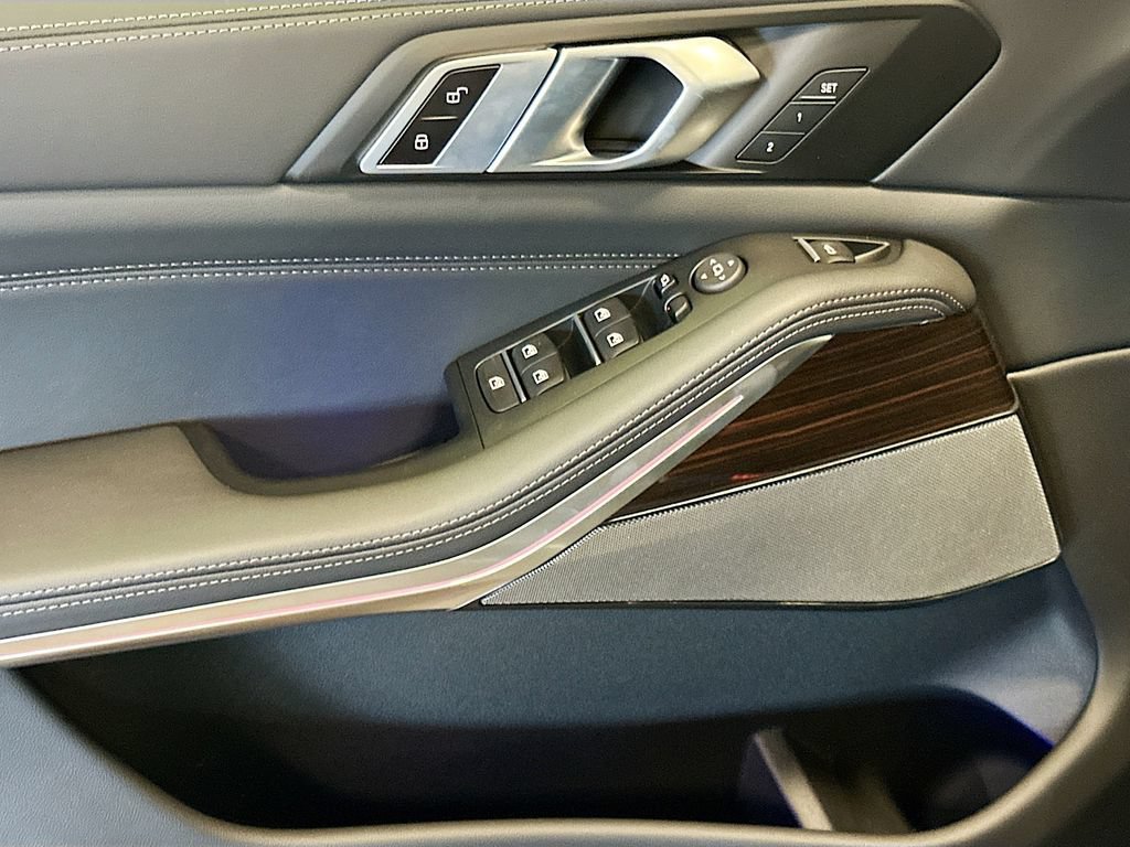 New 2026 BMW X5 xDrive40i AWD/4WD image 18