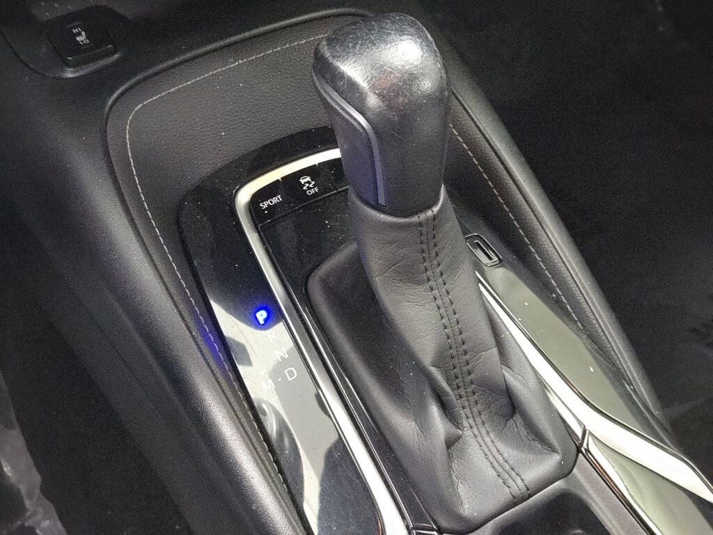 Used 2021 Toyota Corolla XSE image 28