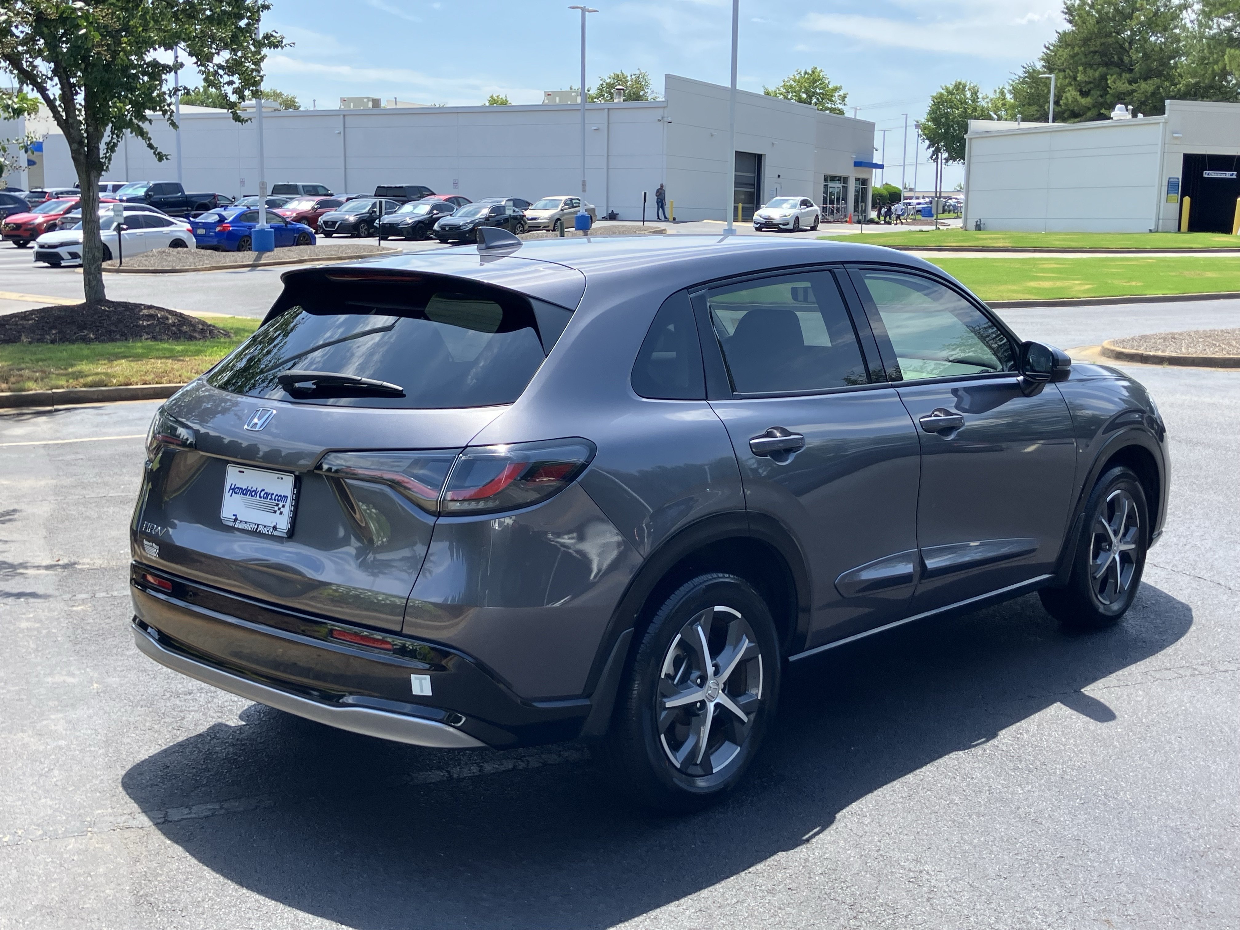 Used 2023 Honda HR-V EX-L image 10