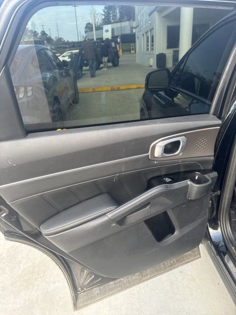 Used 2021 Kia Sorento SX image 17