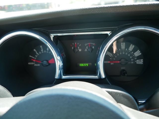 Used 2005 Ford Mustang Coupe RWD image 9