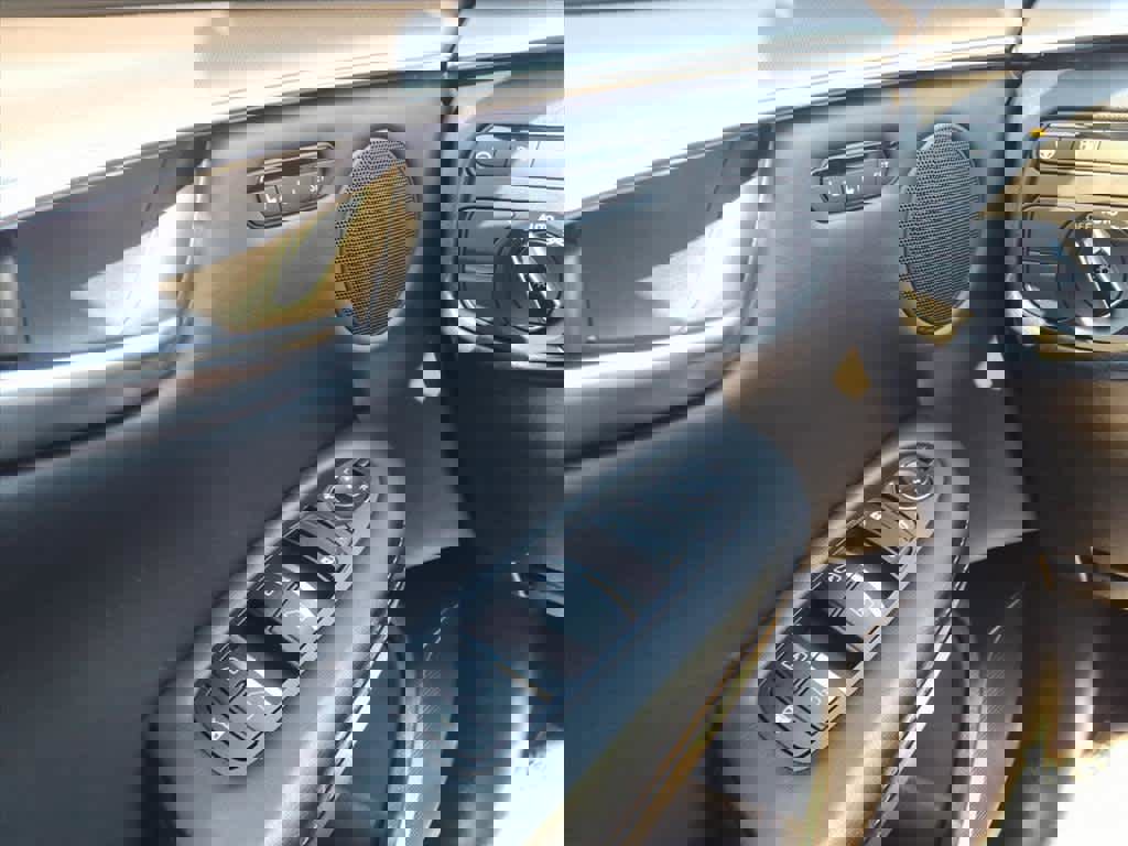 Certified 2023 INFINITI QX50 Luxe image 20