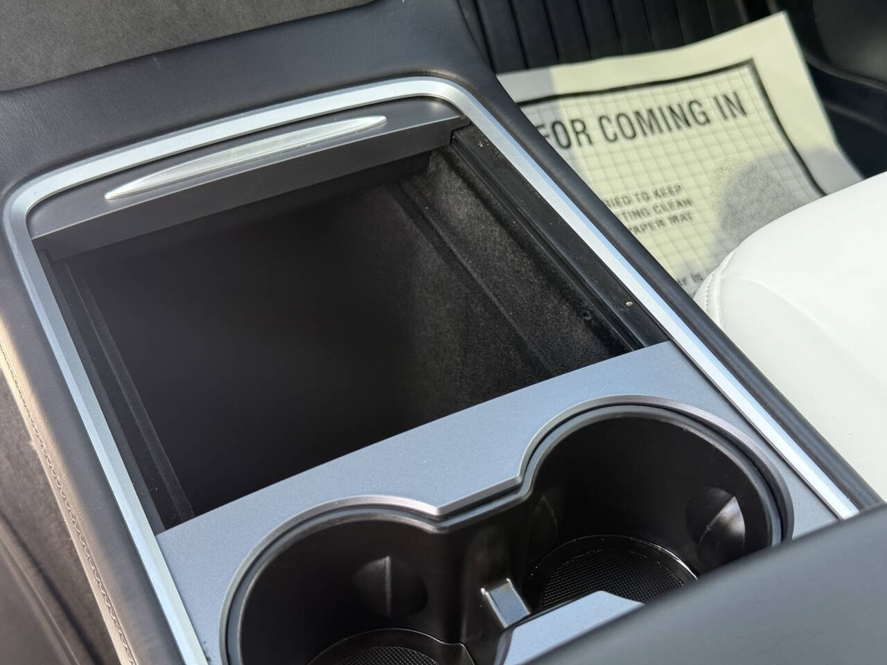 Used 2022 Tesla Model Y Performance AWD/4WD image 26