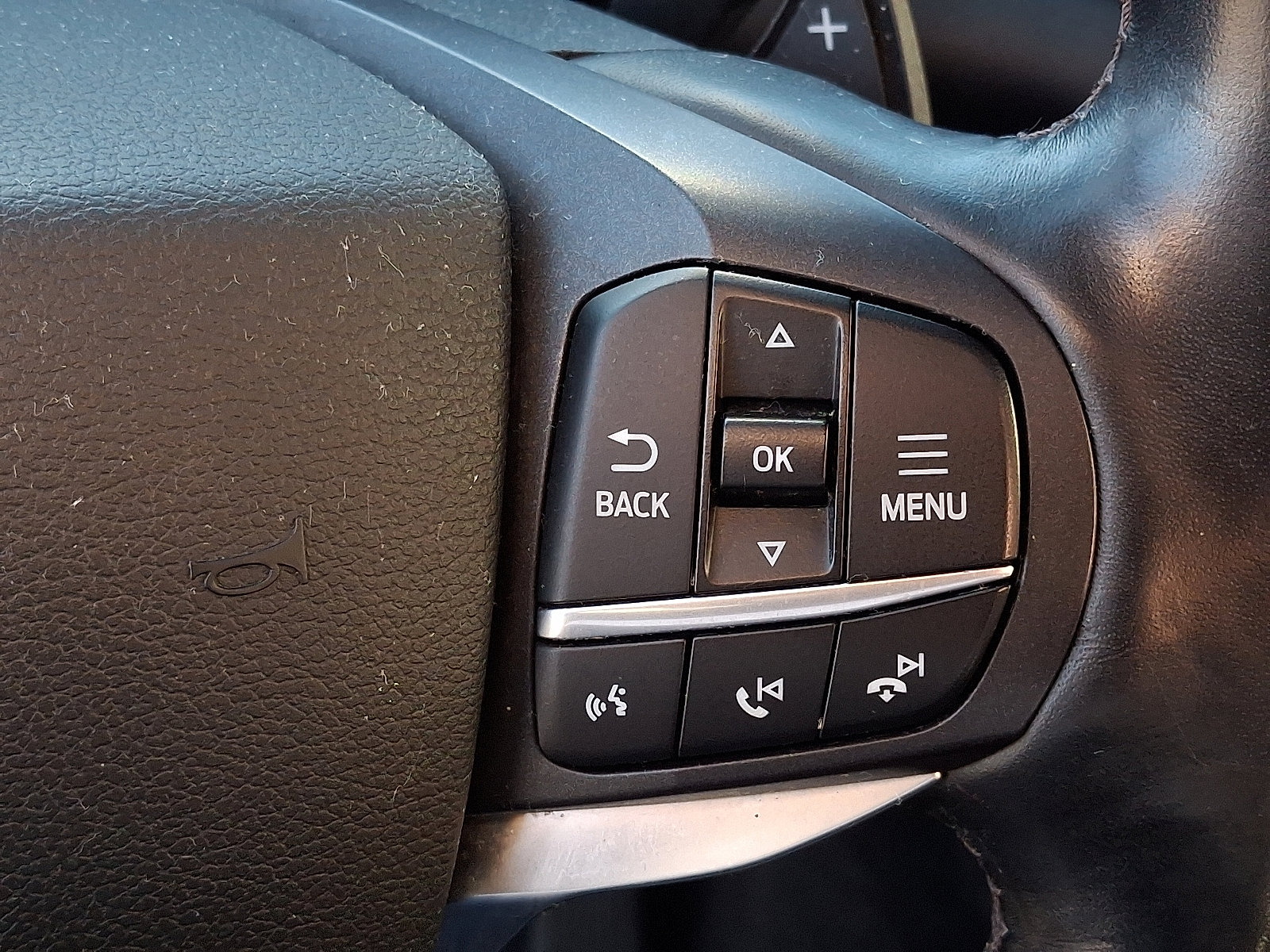 Used 2020 Ford Explorer Platinum w/ Premium Technology Package image 22