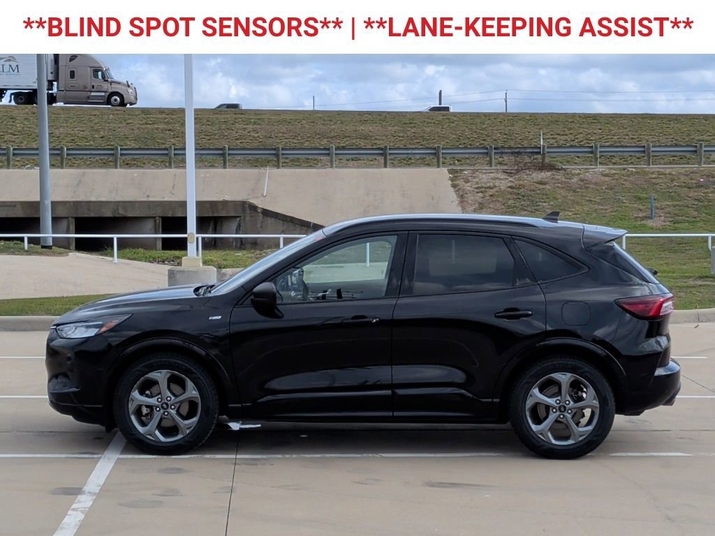 Used 2023 Ford Escape ST-Line image 5