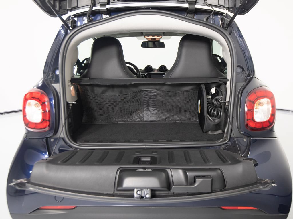 Used 2018 smart fortwo electric drive RWD image 41