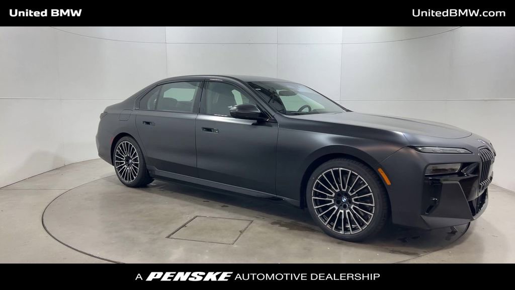 New 2026 BMW 750e xDrive w/ Executive Package image 2