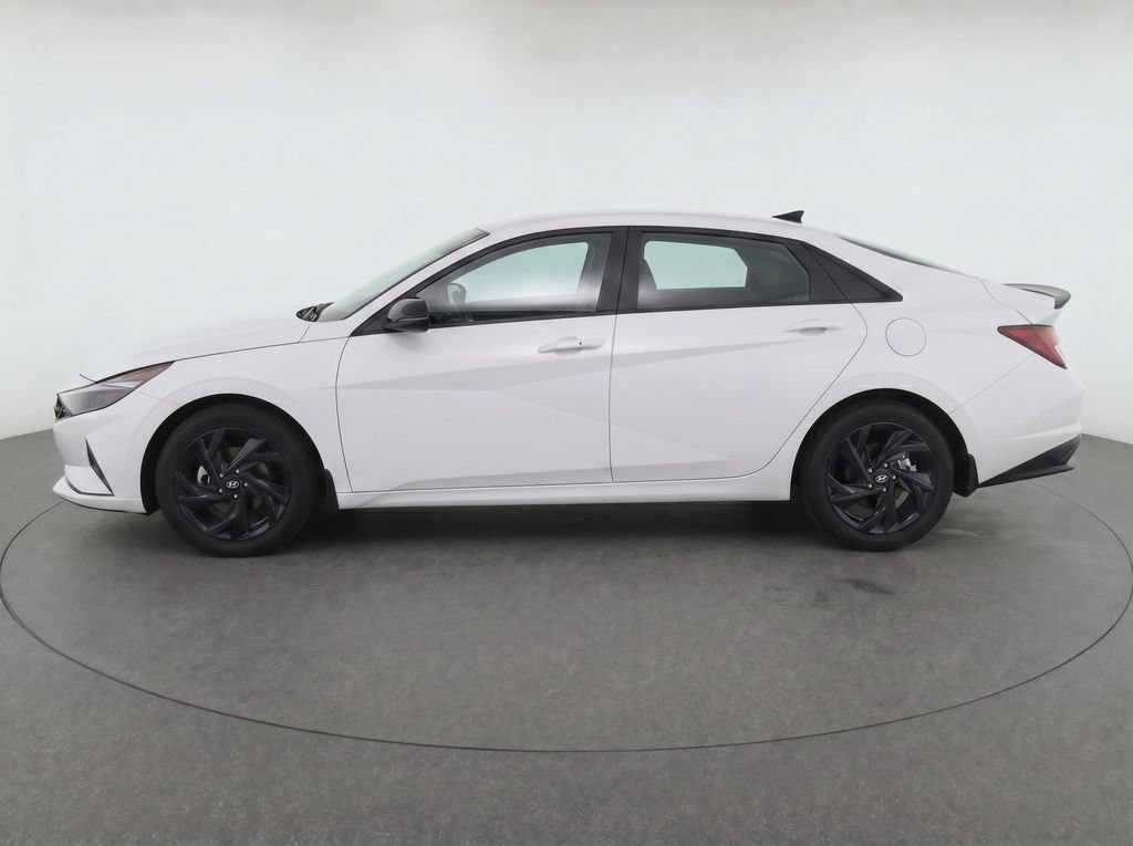 New 2026 Hyundai Elantra SEL Sport FWD image 6
