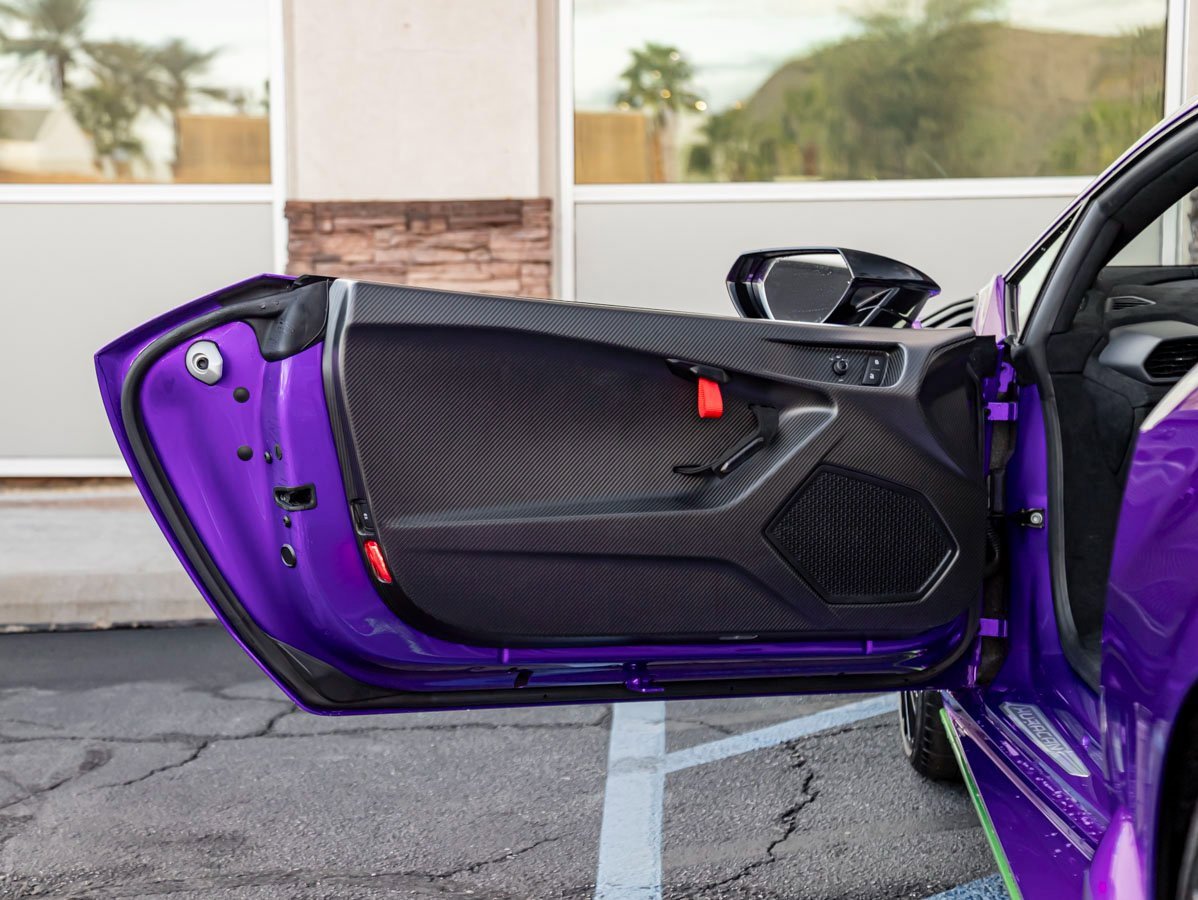 Used 2024 Lamborghini Huracan STO image 11