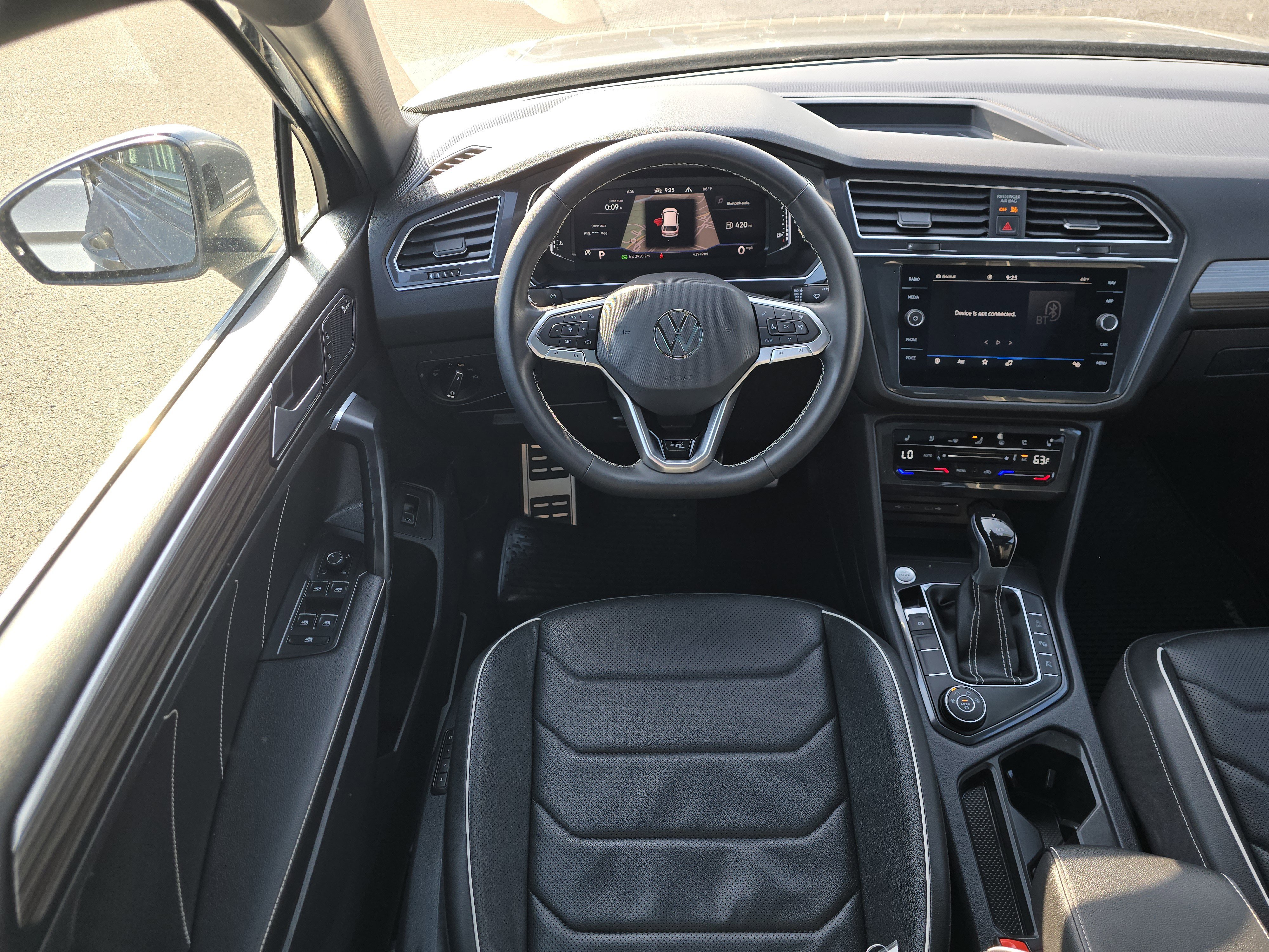Certified 2023 Volkswagen Tiguan SEL R-Line AWD/4WD image 21