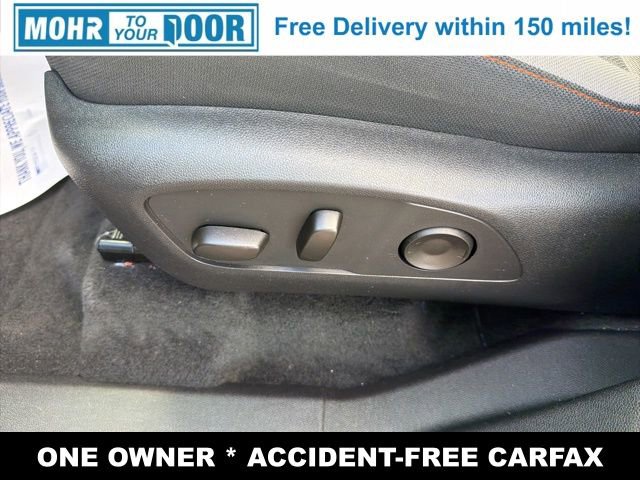 Used 2025 Chevrolet Traverse LT image 13