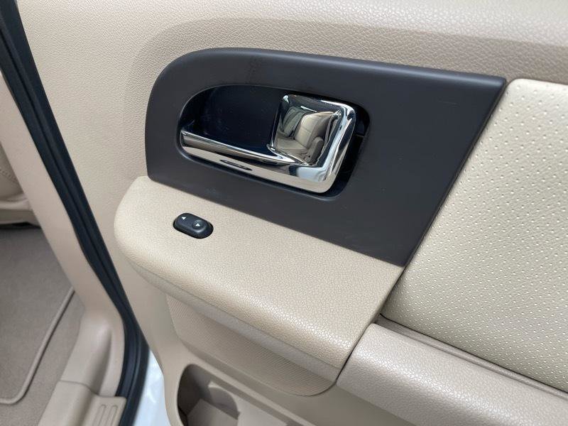 Used 2006 Ford Expedition Eddie Bauer image 39