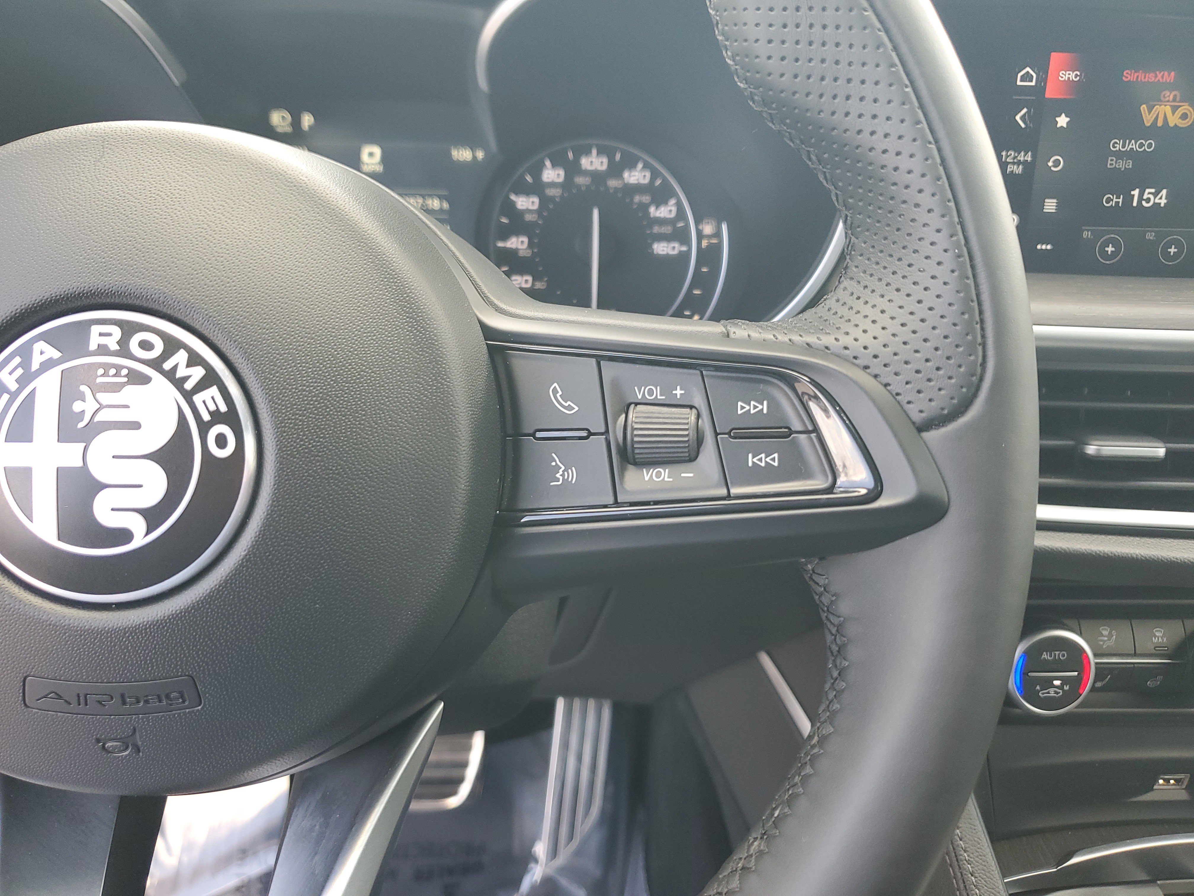 Used 2022 Alfa Romeo Stelvio Ti image 24