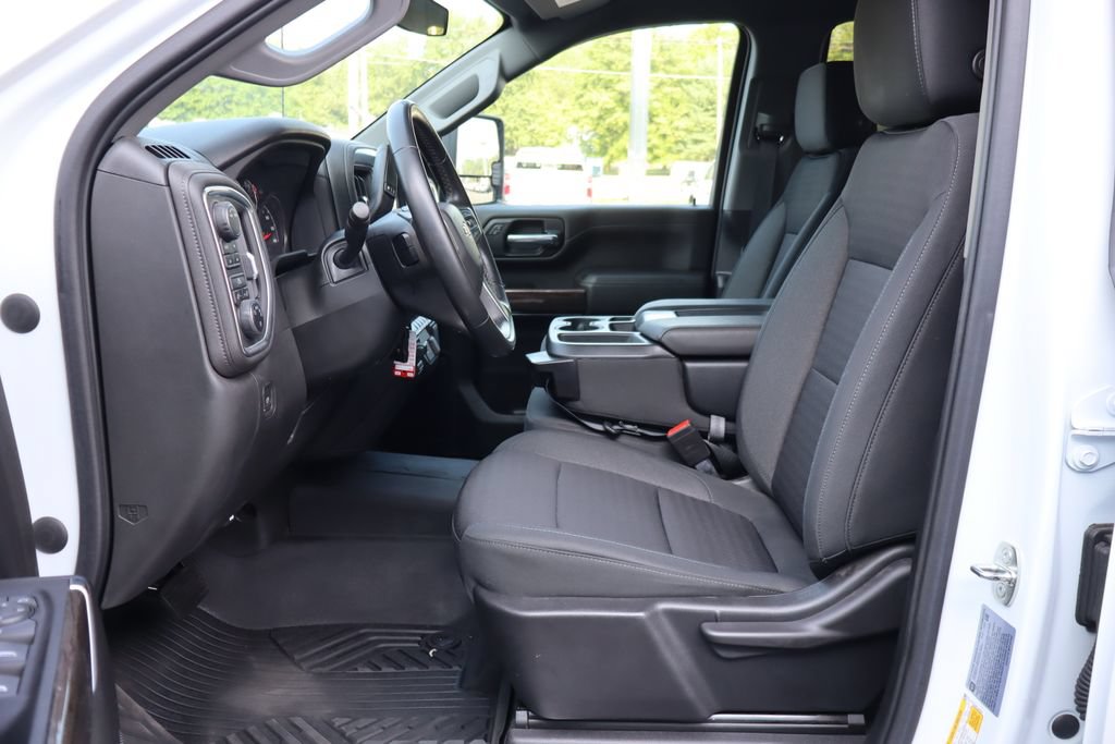 Used 2023 Chevrolet Silverado 3500 LT AWD/4WD image 3