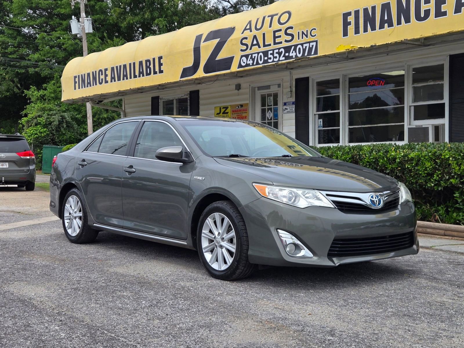 Used 2012 Toyota Camry XLE w/ Leather Pkg