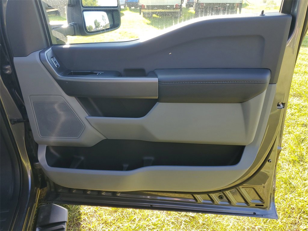 New 2025 Ford F350 XL w/ STX Appearance Package image 31