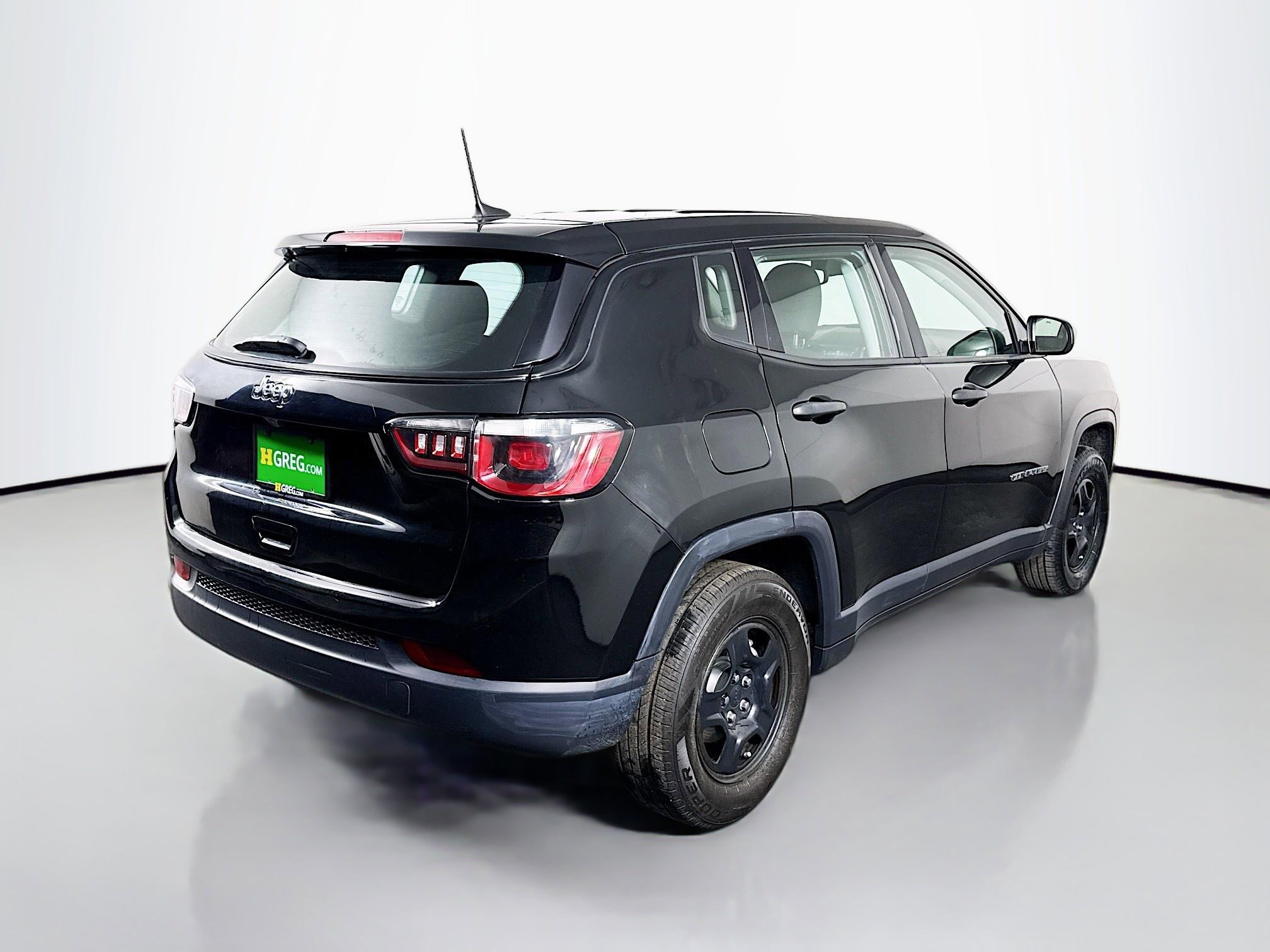 Used 2020 Jeep Compass Sport image 10