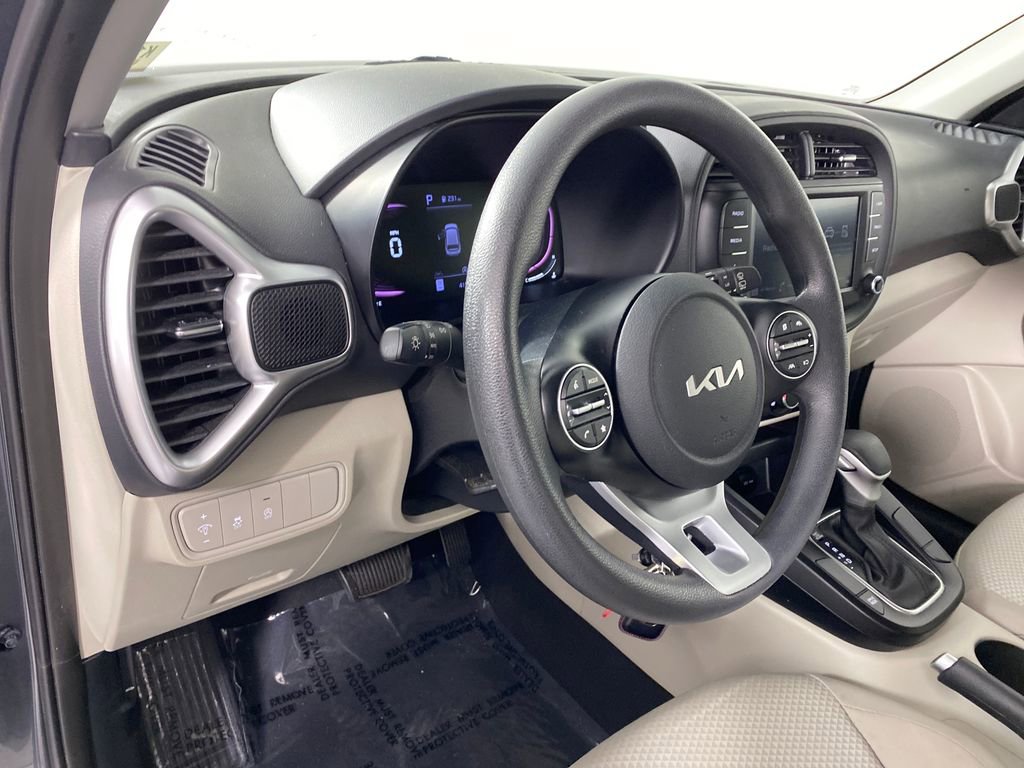 Certified 2024 Kia Soul LX image 9