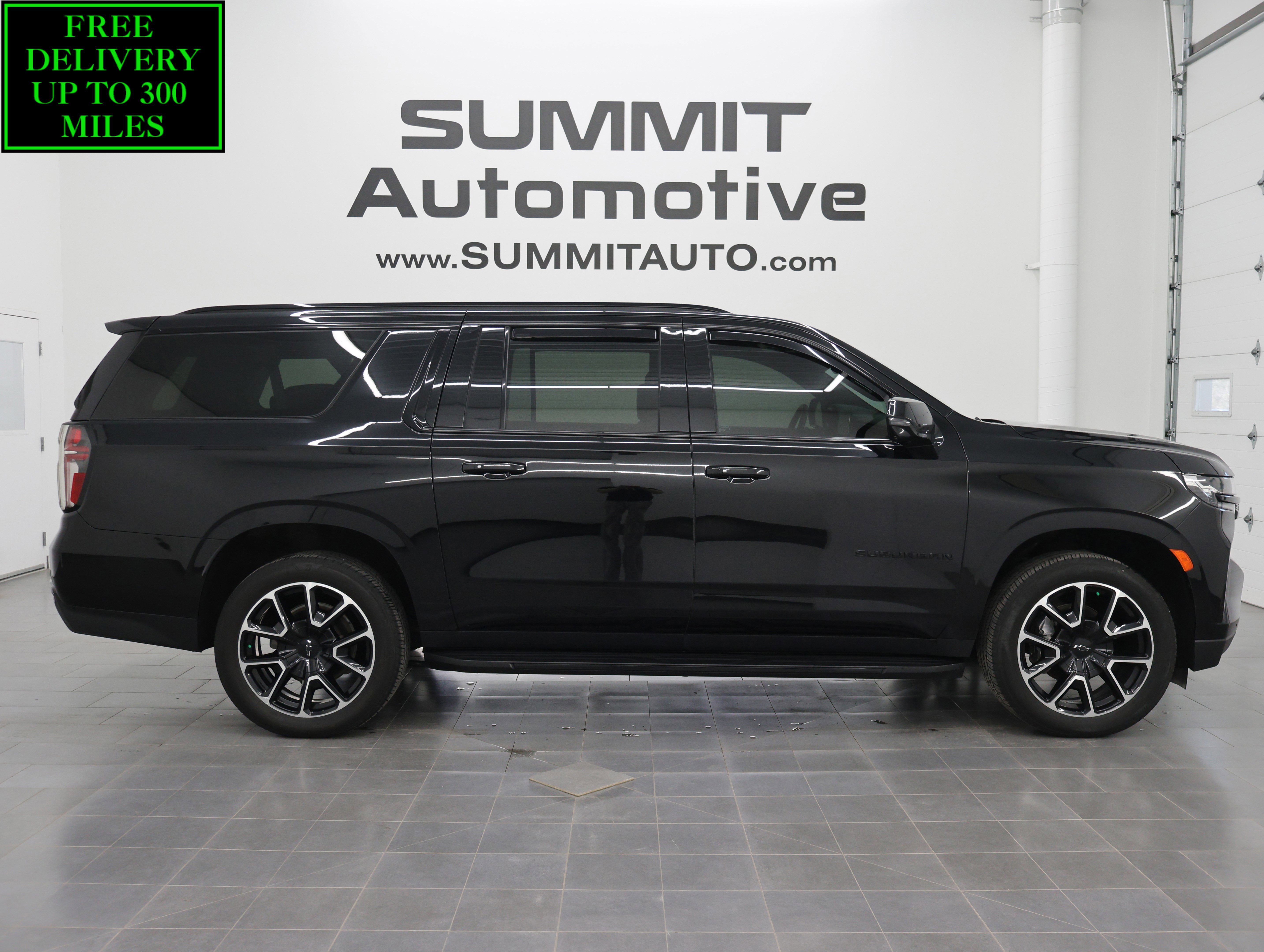 Used 2023 Chevrolet Suburban RST w/ Luxury Package AWD/4WD image 1