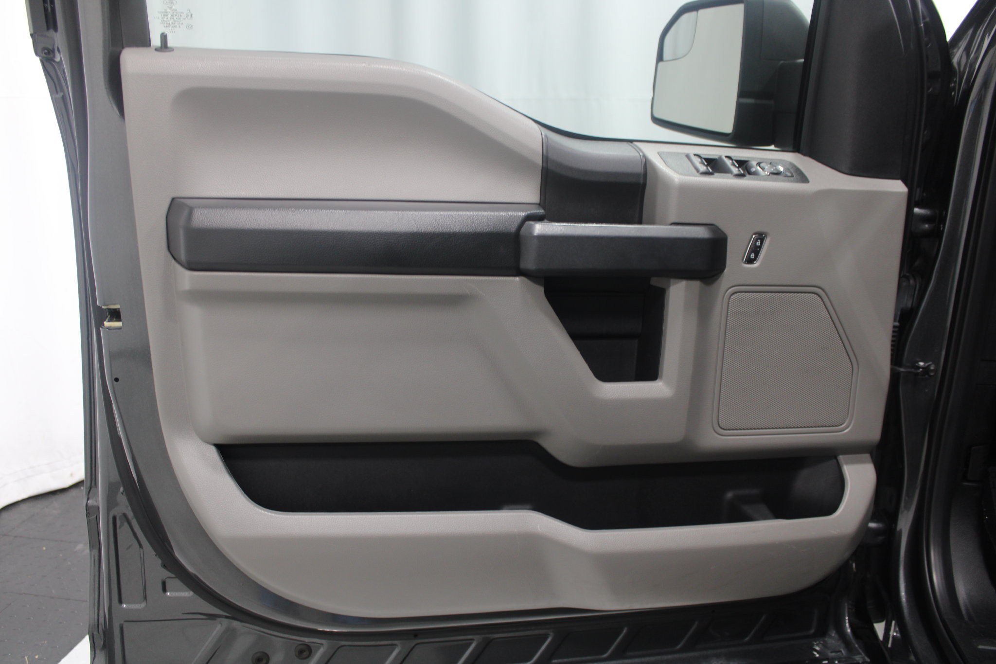 Used 2019 Ford F150 XL w/ Equipment Group 101A Mid AWD/4WD image 11