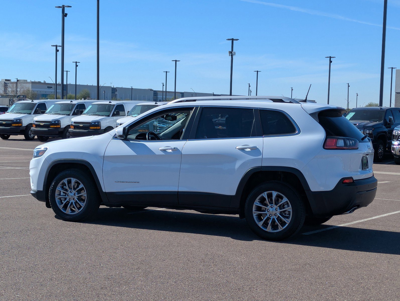 Used 2021 Jeep Cherokee Latitude Lux image 4
