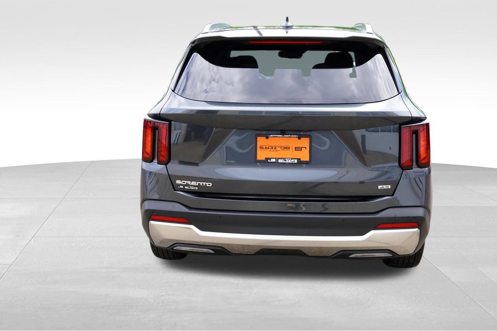 Certified 2024 Kia Sorento S w/ Panoramic Sunroof Package AWD/4WD image 6