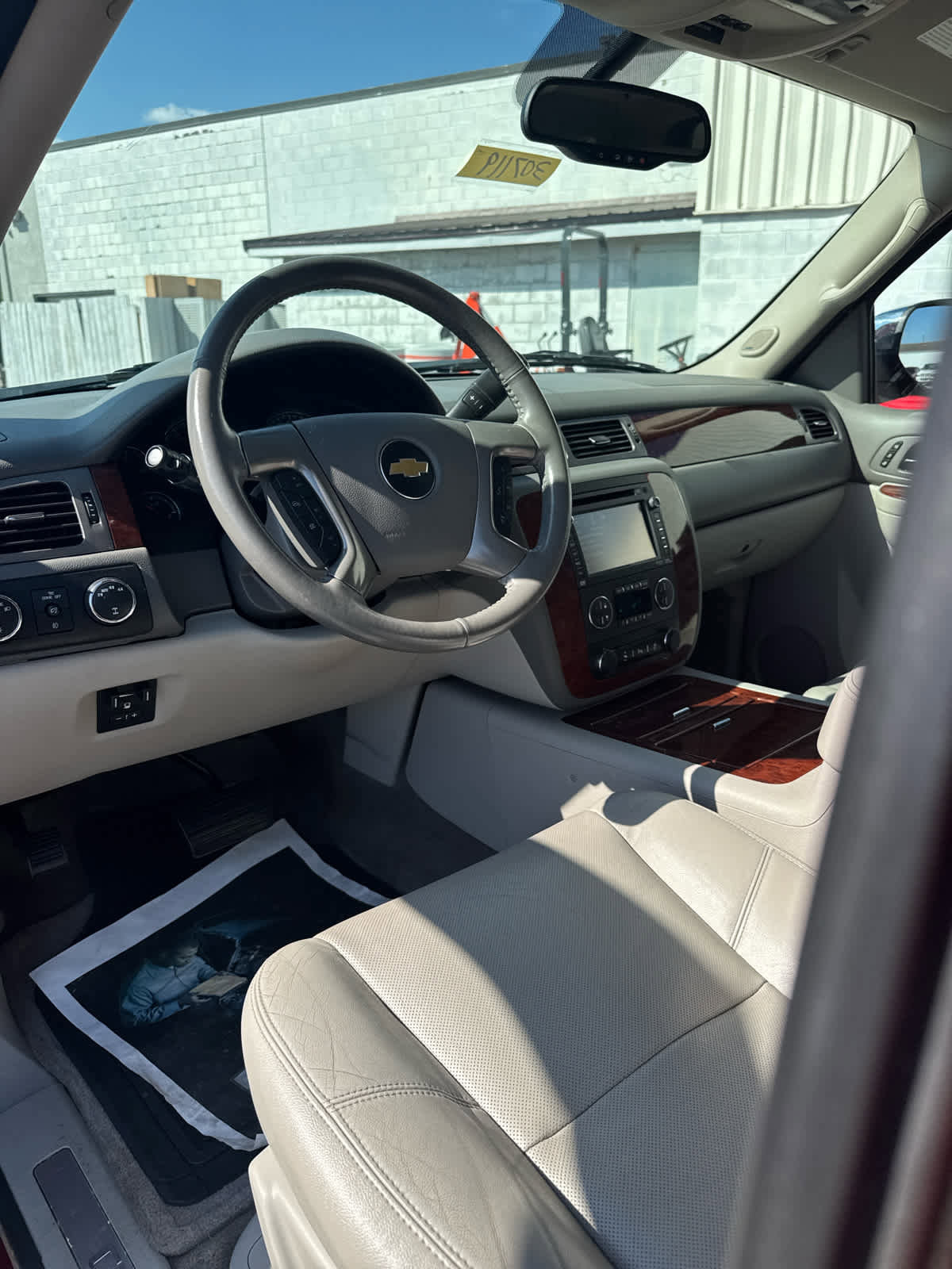 Used 2013 Chevrolet Tahoe LTZ image 17