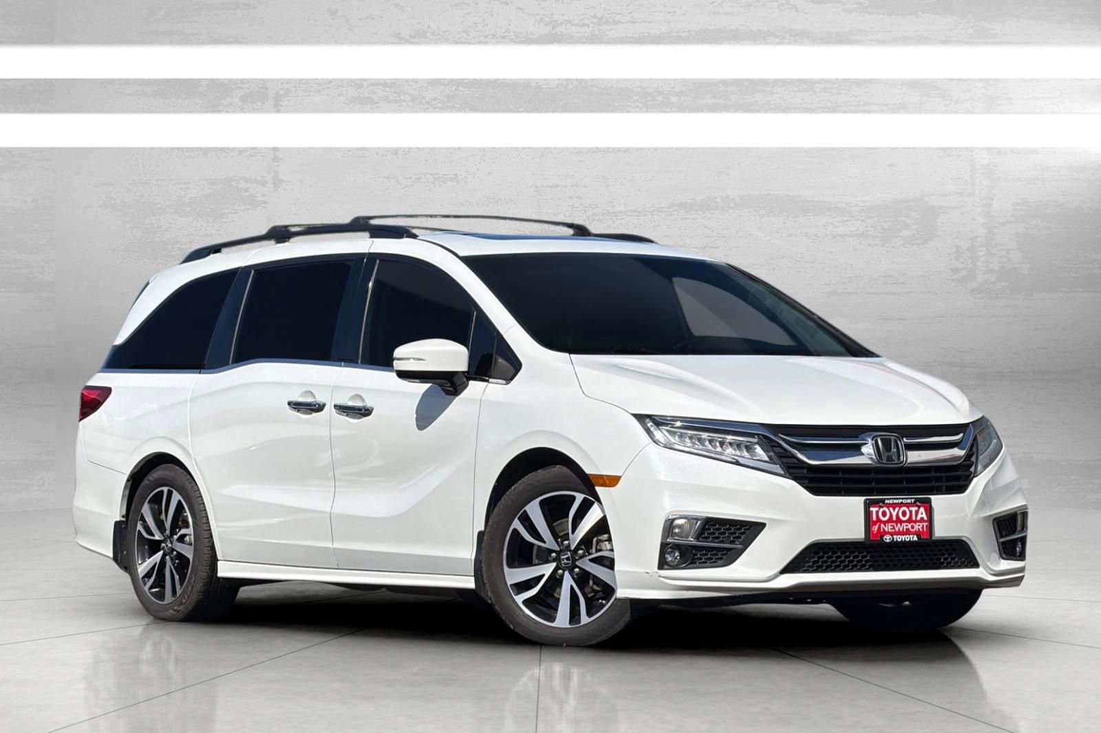 Used 2020 Honda Odyssey Elite image 2