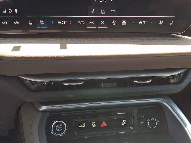 Certified 2025 Audi Q5 Premium Plus w/ Premium Plus AWD/4WD image 16