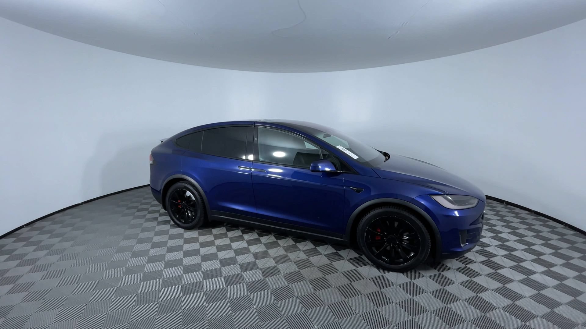 Used 2018 Tesla Model X 75D AWD/4WD image 2