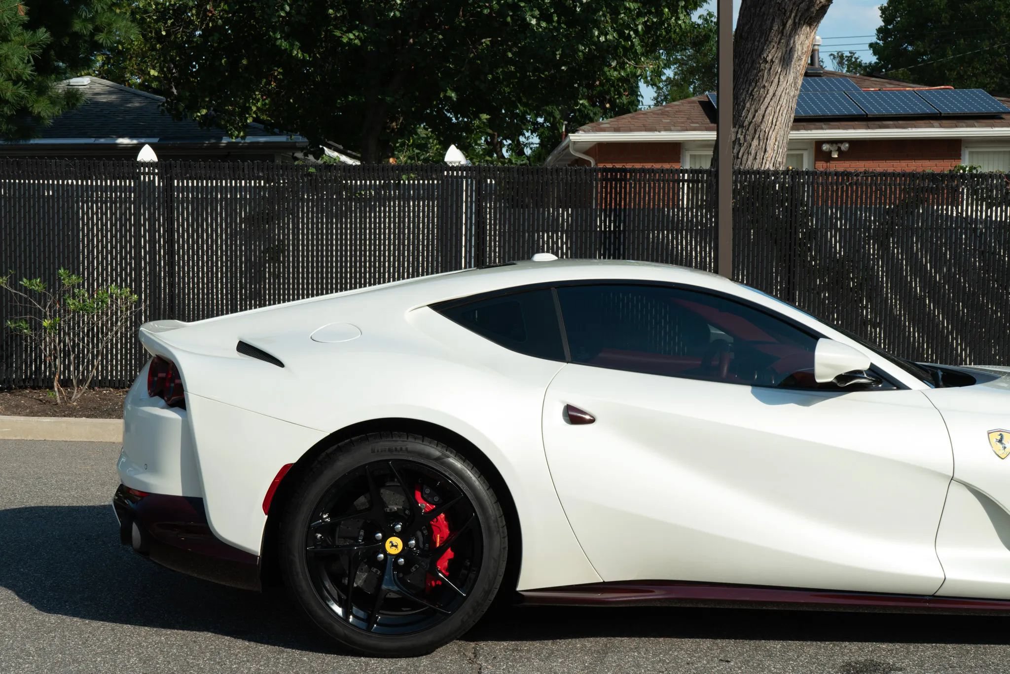 Used 2020 Ferrari 812 Superfast RWD image 39
