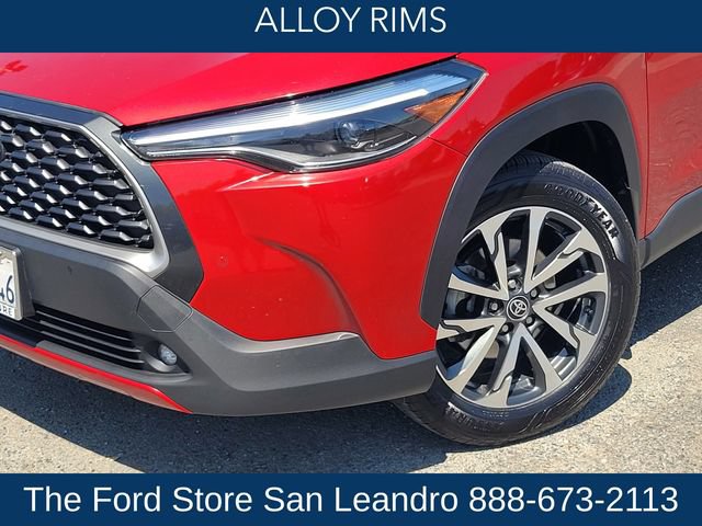 Used 2022 Toyota Corolla Cross XLE AWD/4WD image 10