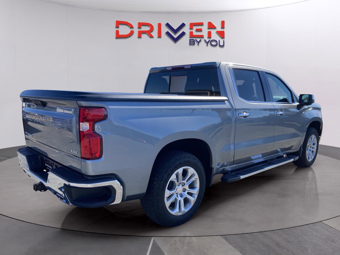 Used 2024 Chevrolet Silverado 1500 LTZ w/ LTZ Convenience Package II image 6