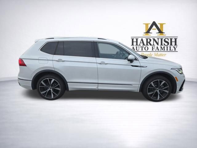 Used 2024 Volkswagen Tiguan SEL R-Line image 9
