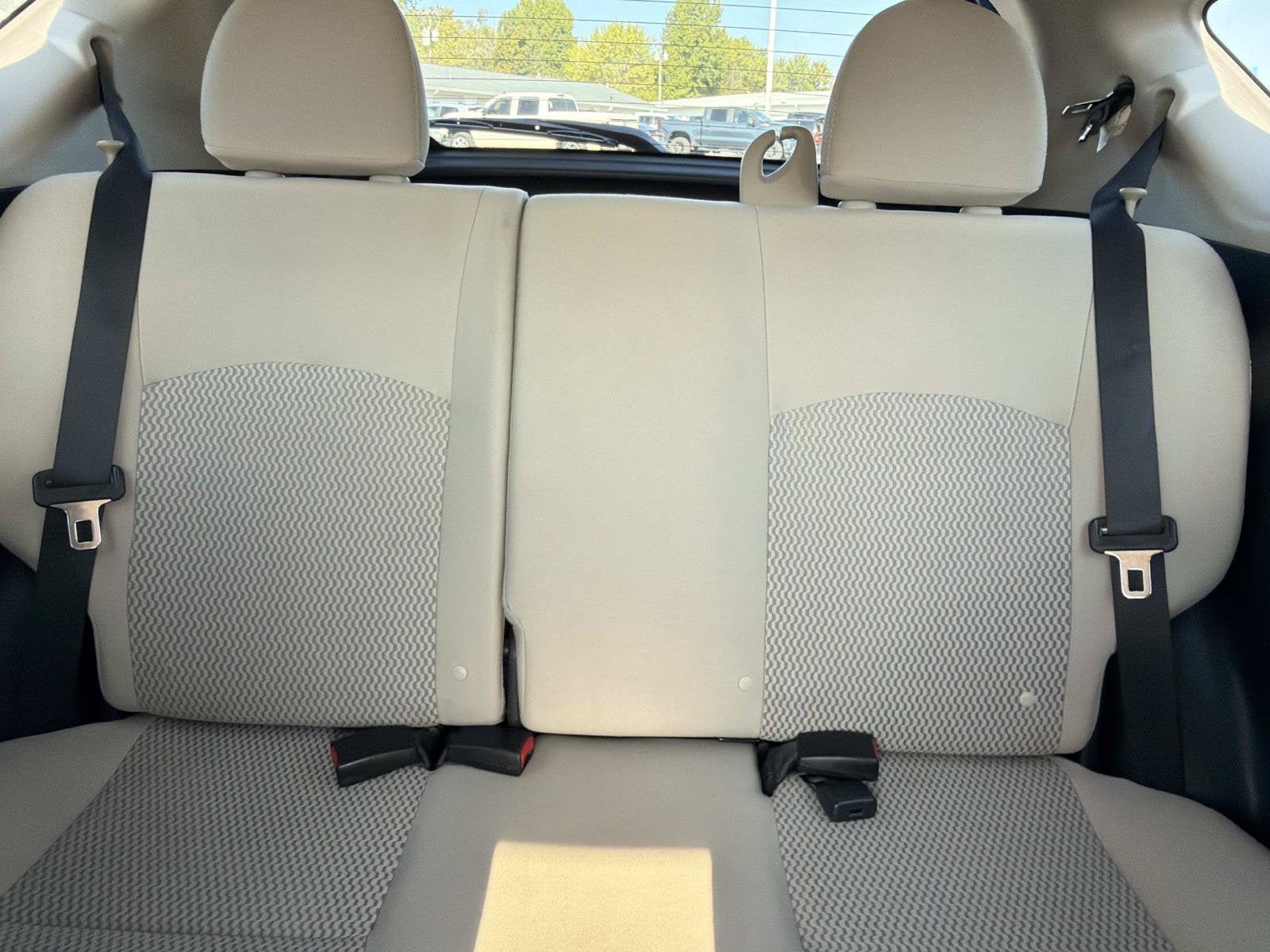 Used 2015 Nissan Versa Note SV FWD image 16