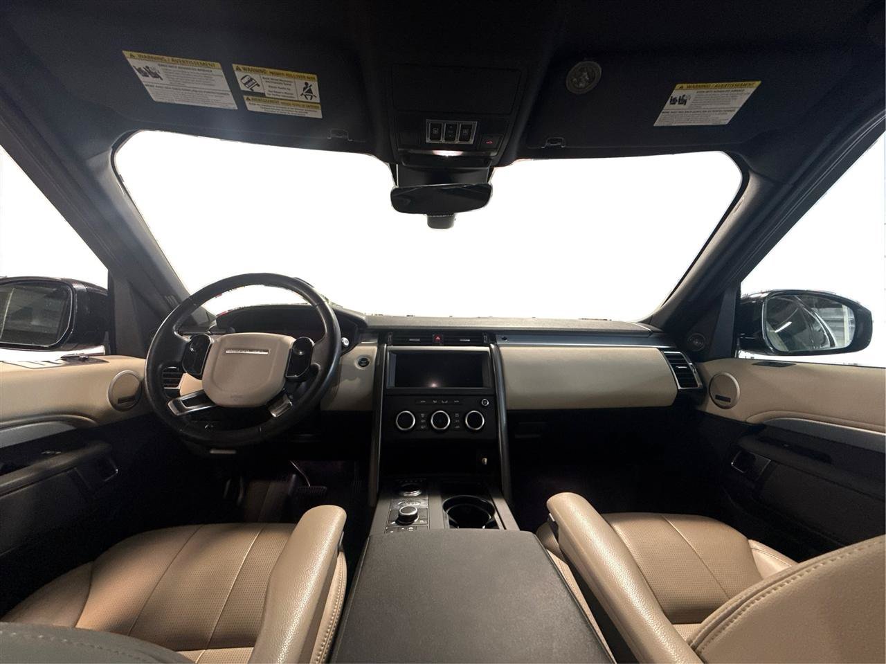 Used 2020 Land Rover Discovery Landmark AWD/4WD image 36
