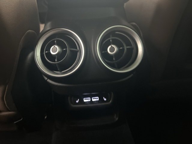 Used 2023 Alfa Romeo Stelvio Ti w/ Active Assist Plus Package image 31