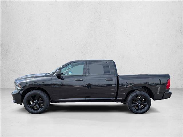 Used 2018 RAM 1500 Express w/ Black Ram 1500 Express Group AWD/4WD image 9