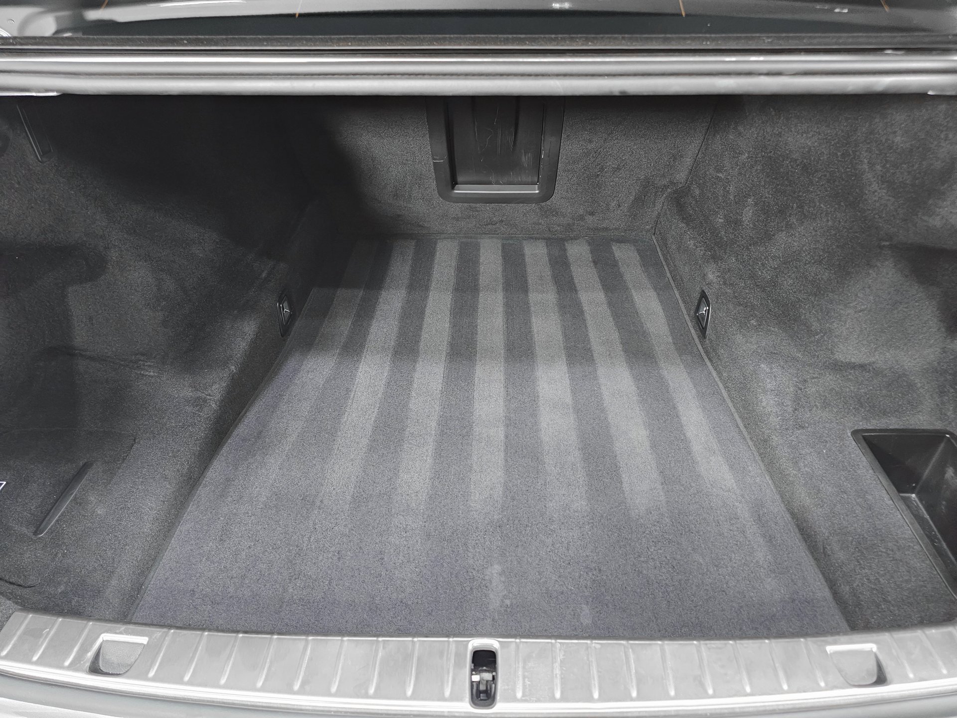 Used 2022 BMW 750i xDrive w/ Executive Package image 12