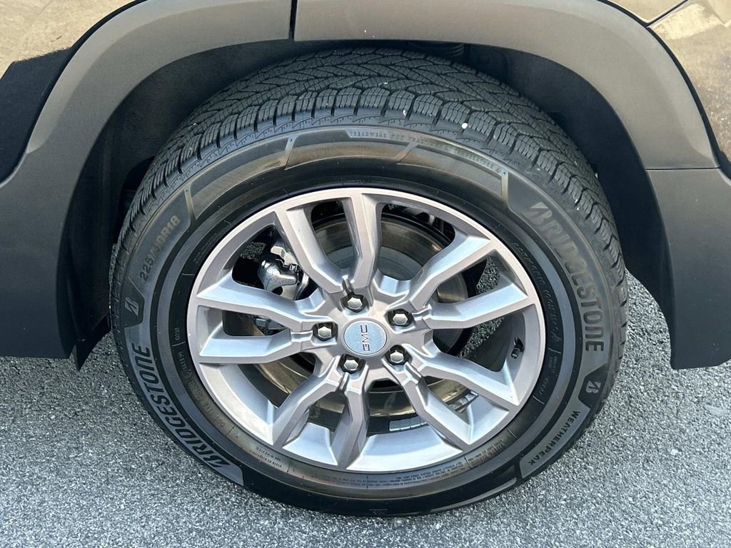 Used 2023 GMC Terrain SLT w/ Infotainment Package II AWD/4WD image 15